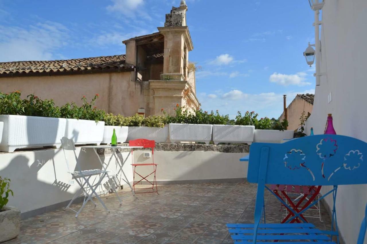Lucernaio Rooms Ragusa Esterno foto